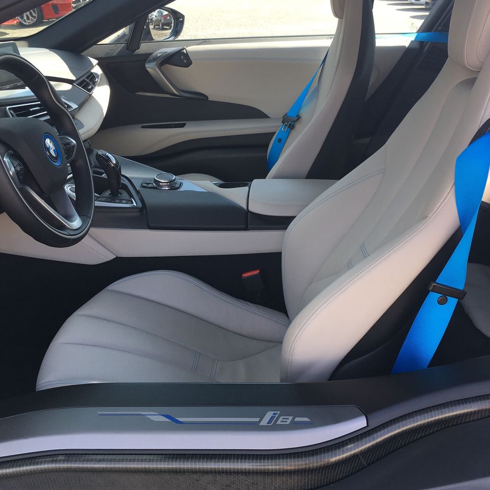 2015 BMW i8