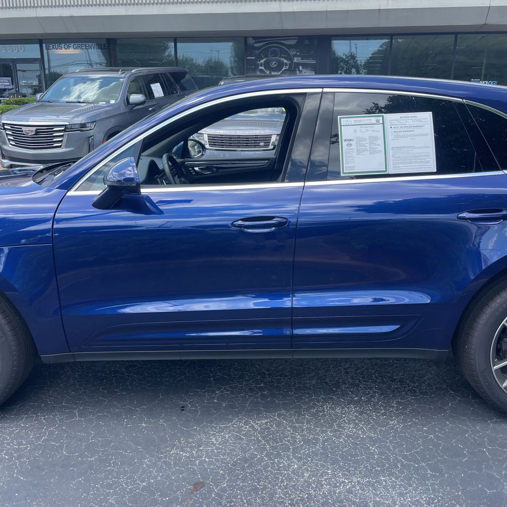 2024 Porsche Macan Base