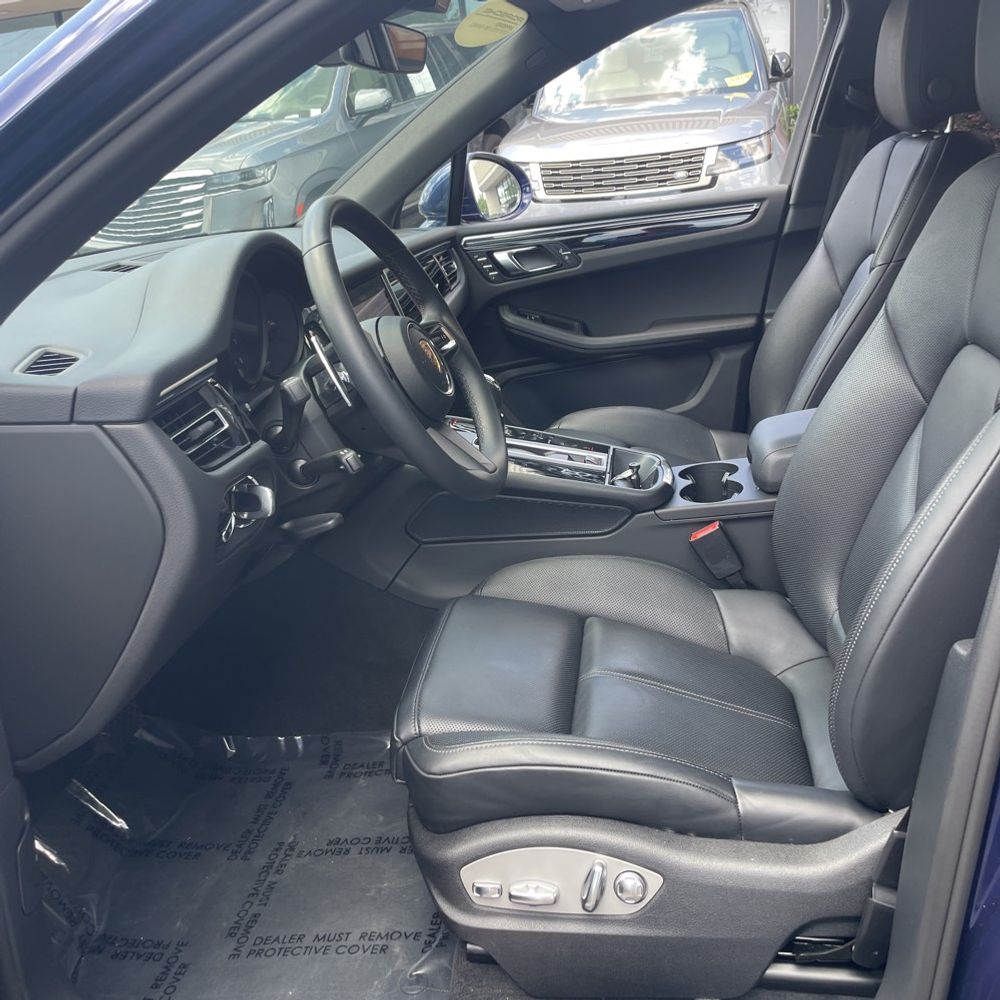 2024 Porsche Macan Base