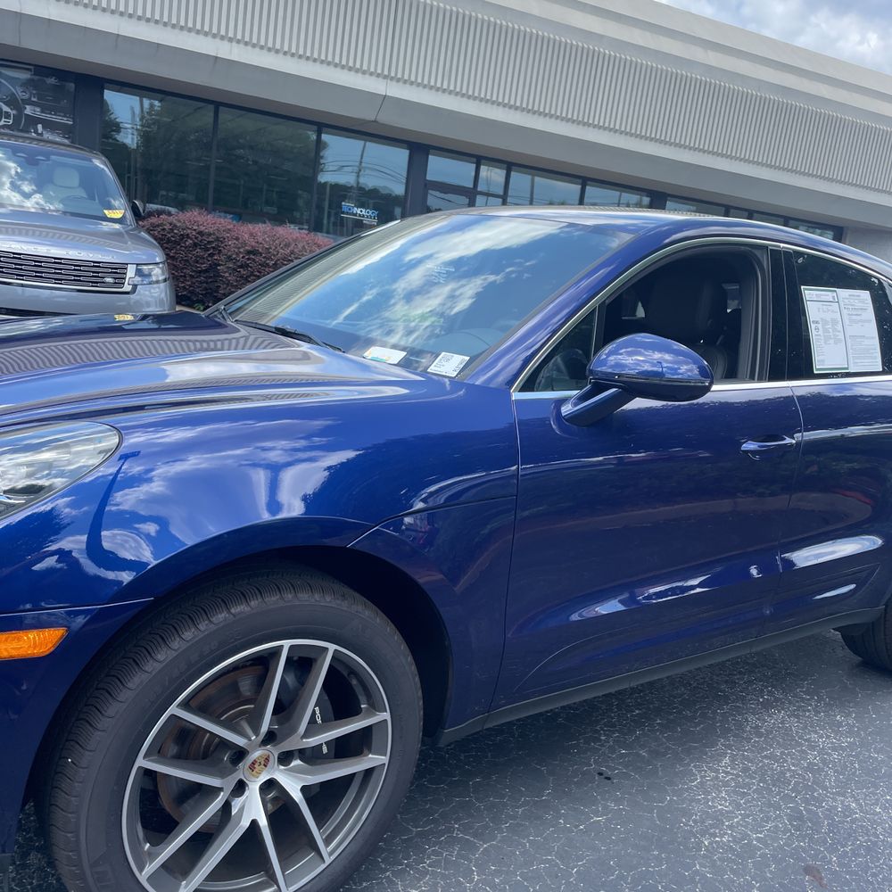 2024 Porsche Macan Base