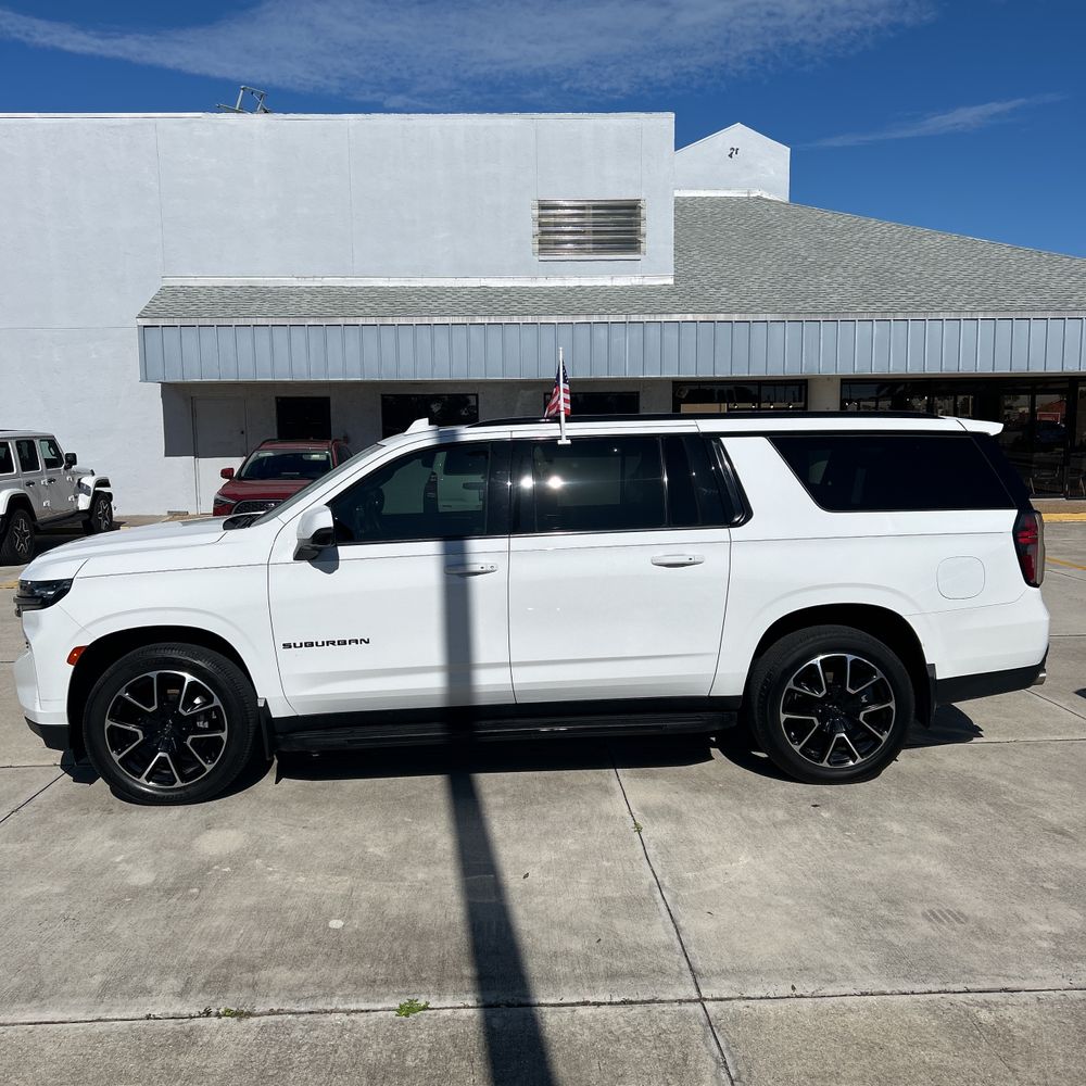 2022 Chevrolet Suburban RST