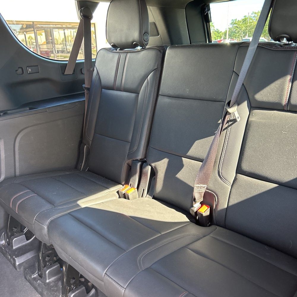 2022 Chevrolet Suburban RST