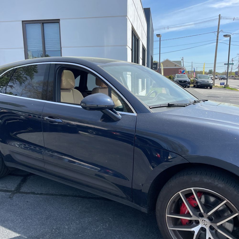 2022 Porsche Macan S