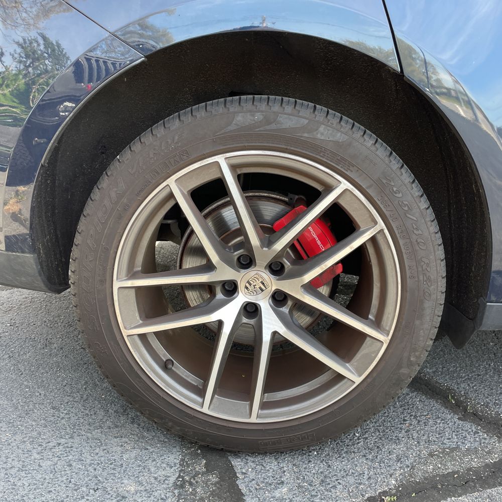 2022 Porsche Macan S