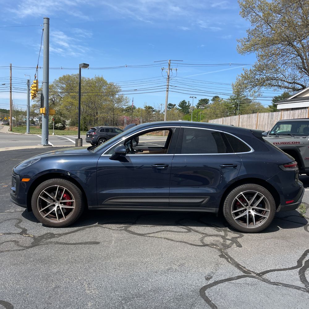 2022 Porsche Macan S