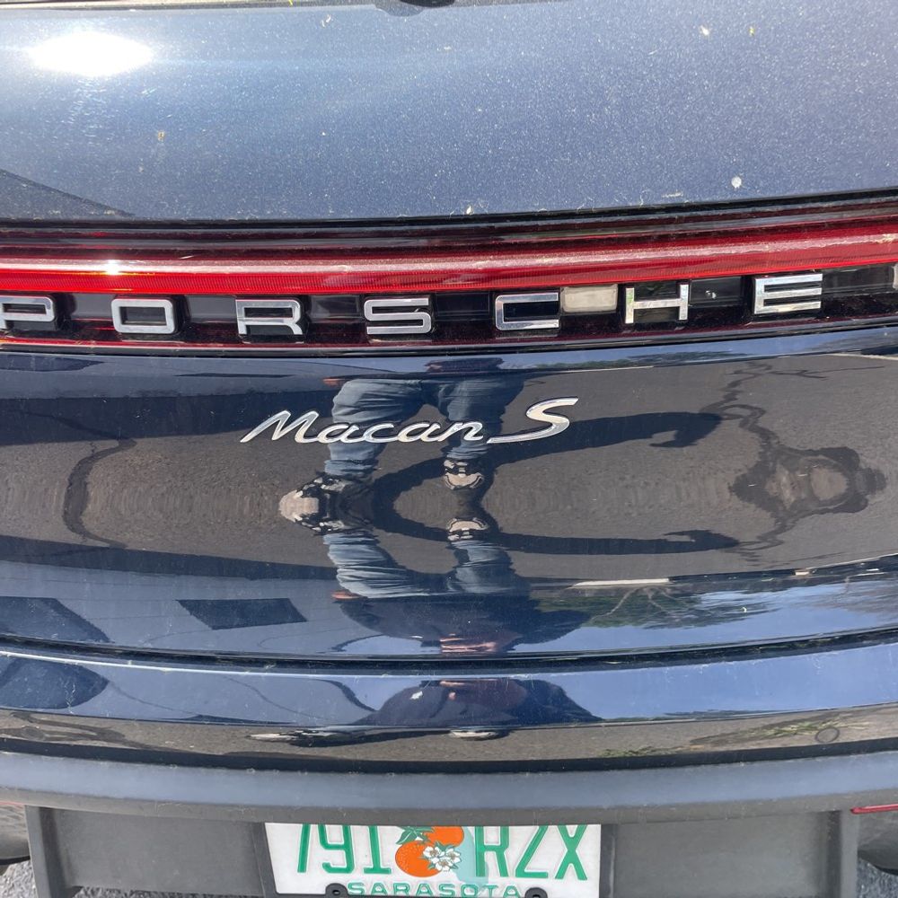 2022 Porsche Macan S