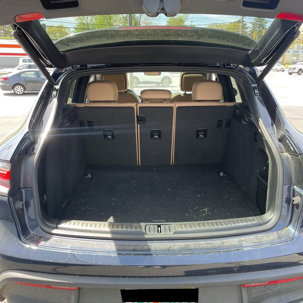 2022 Porsche Macan S
