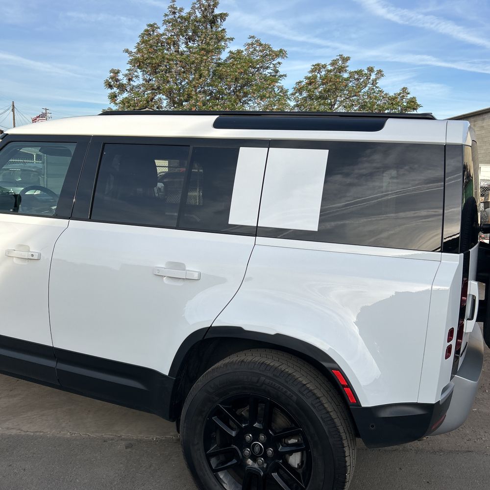 2025 Land Rover Defender 110 P300 S