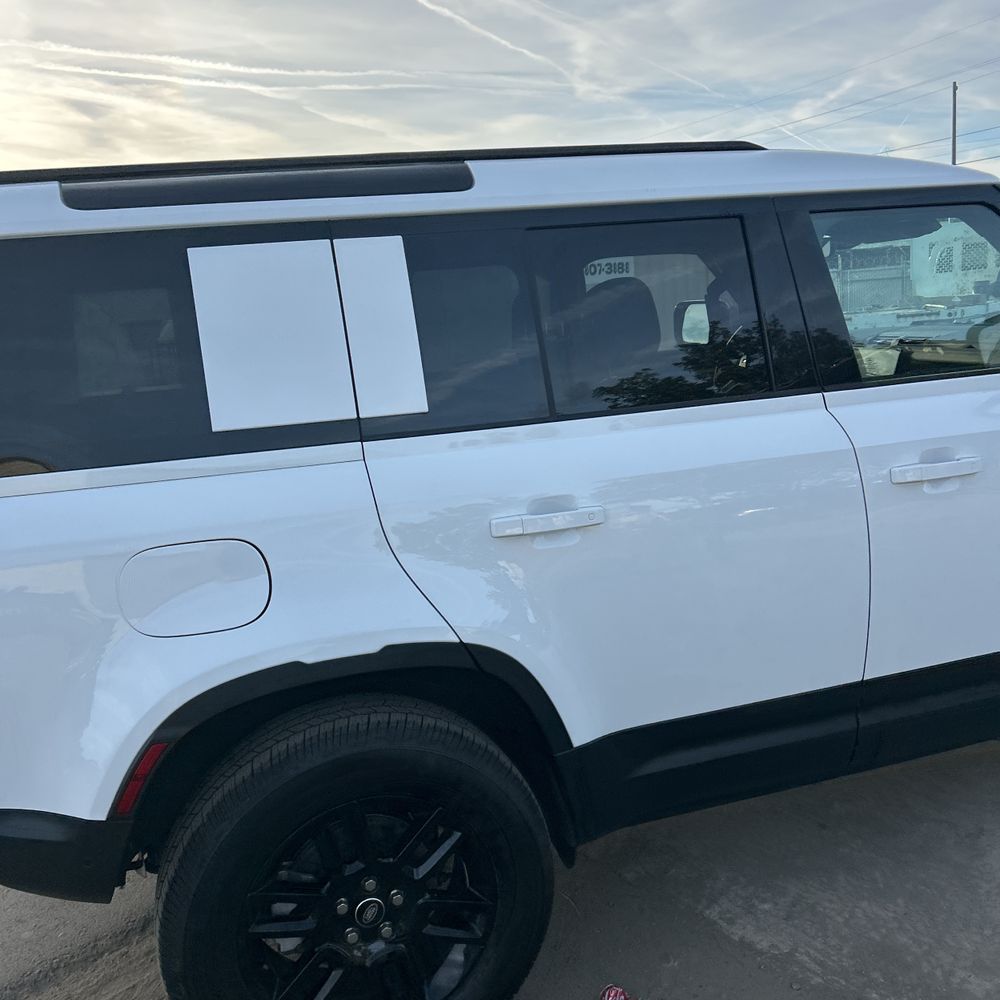 2025 Land Rover Defender 110 P300 S