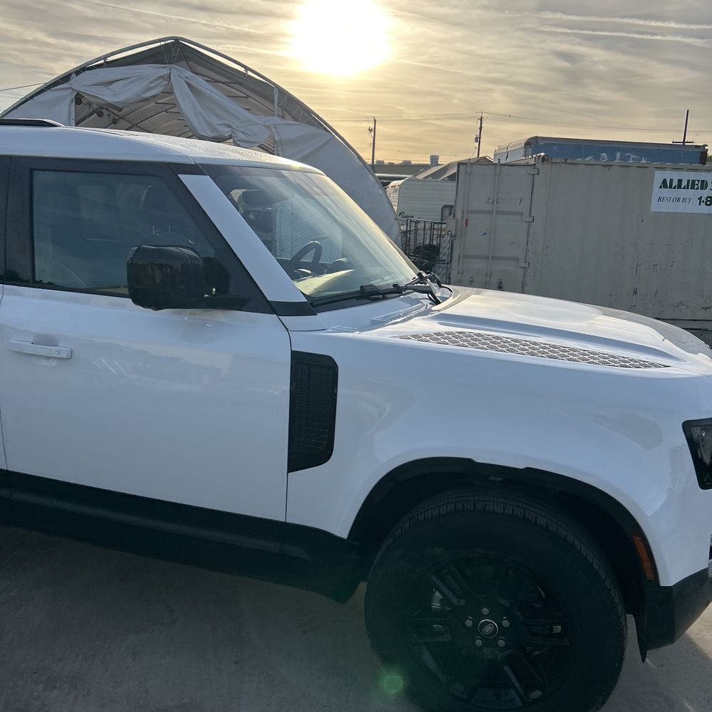 2025 Land Rover Defender 110 P300 S
