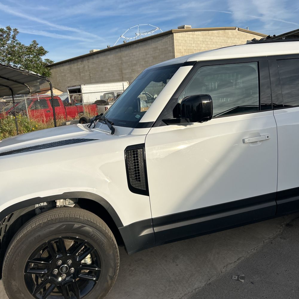 2025 Land Rover Defender 110 P300 S