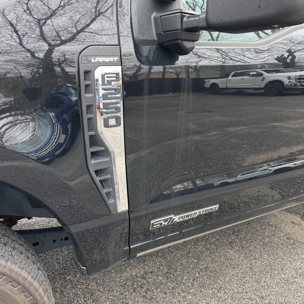 2023 Ford F-250 Super Duty Lariat