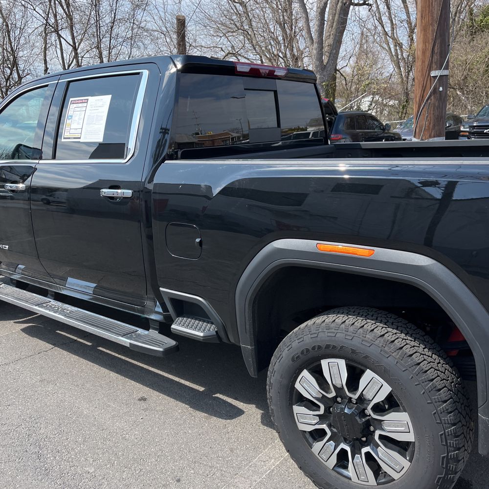 2024 GMC Sierra 3500HD Denali