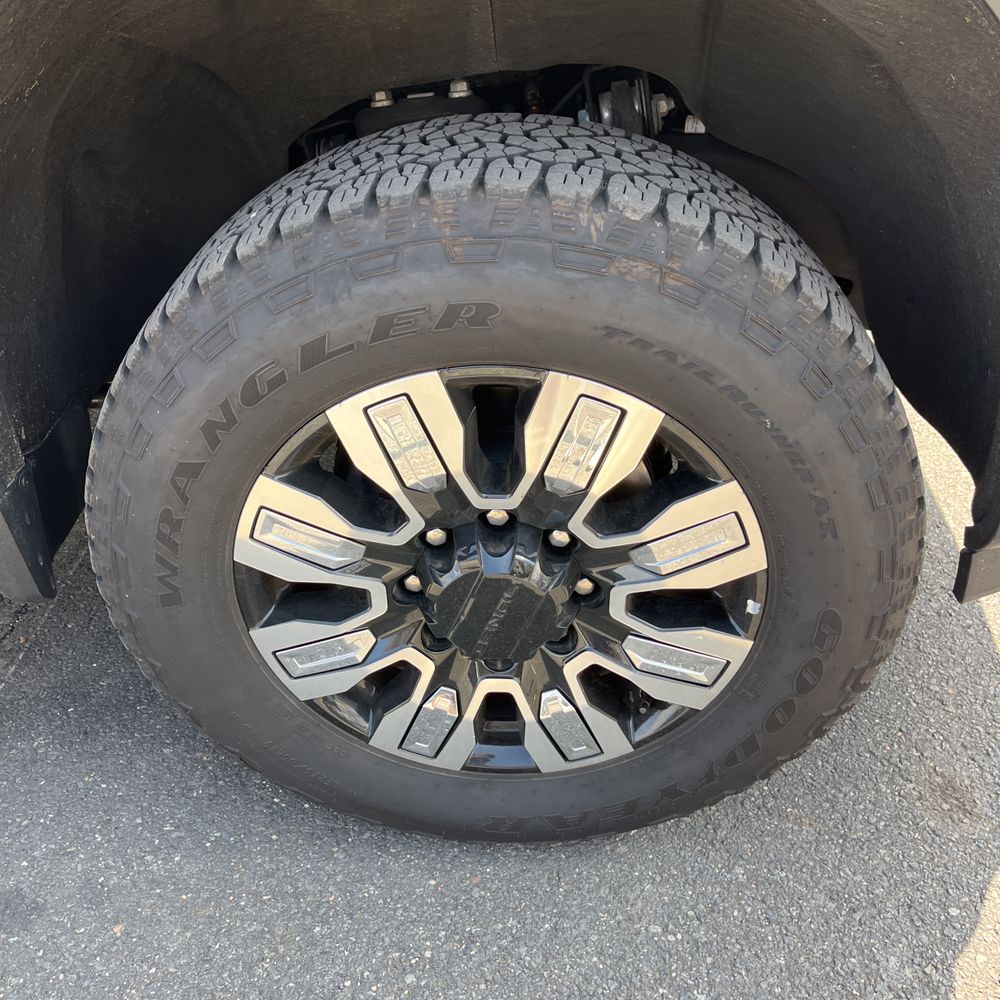 2024 GMC Sierra 3500HD Denali