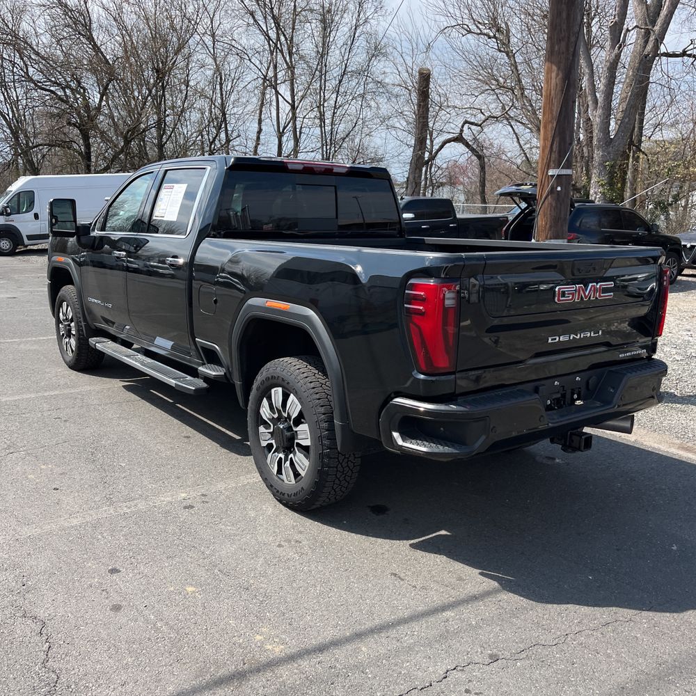 2024 GMC Sierra 3500HD Denali