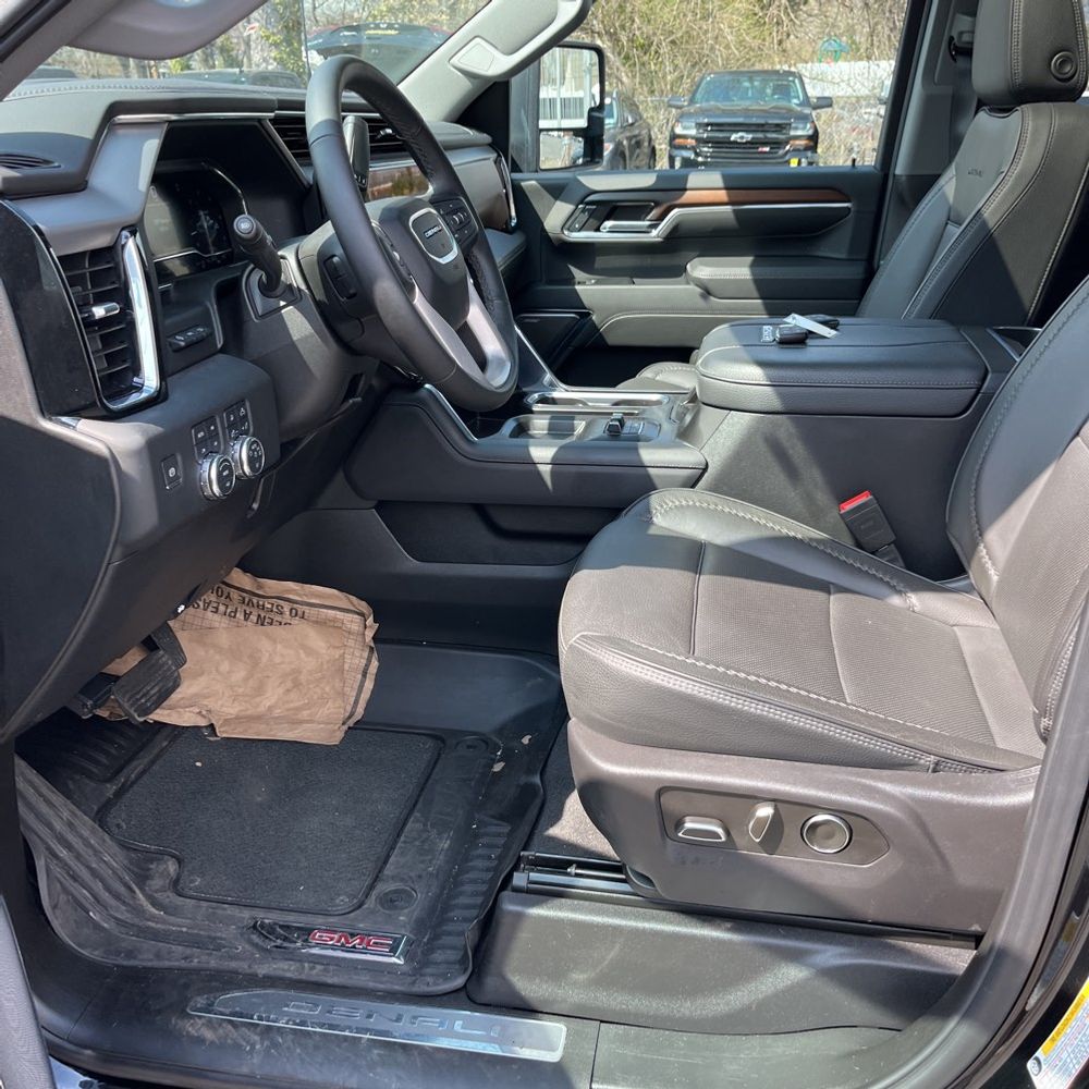 2024 GMC Sierra 3500HD Denali