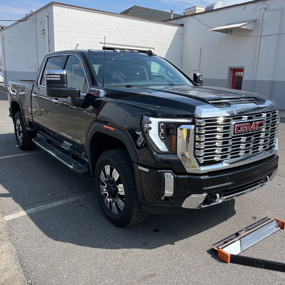 2024 GMC Sierra 3500HD Denali