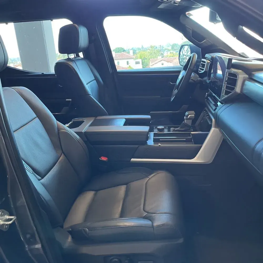 2024 Toyota Tundra Platinum HV