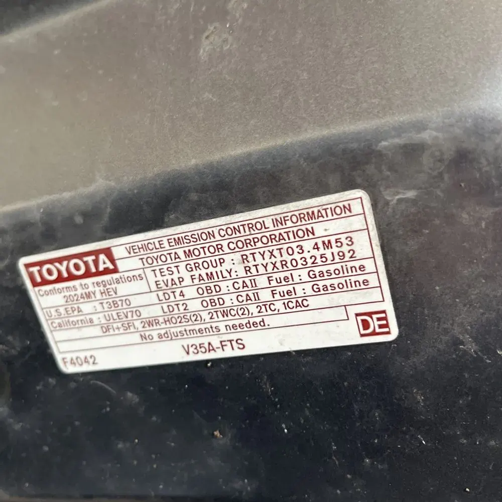 2024 Toyota Tundra Platinum HV