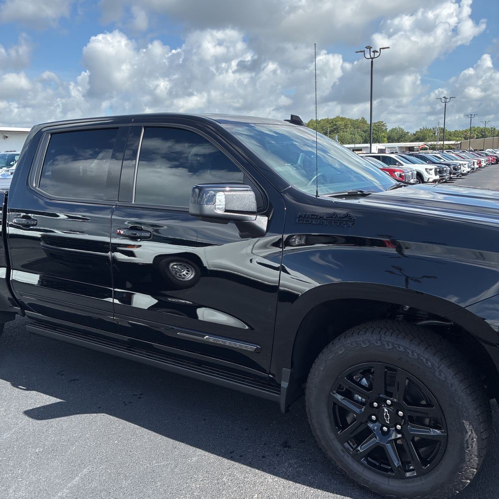 2025 Chevrolet Silverado 1500 High Country