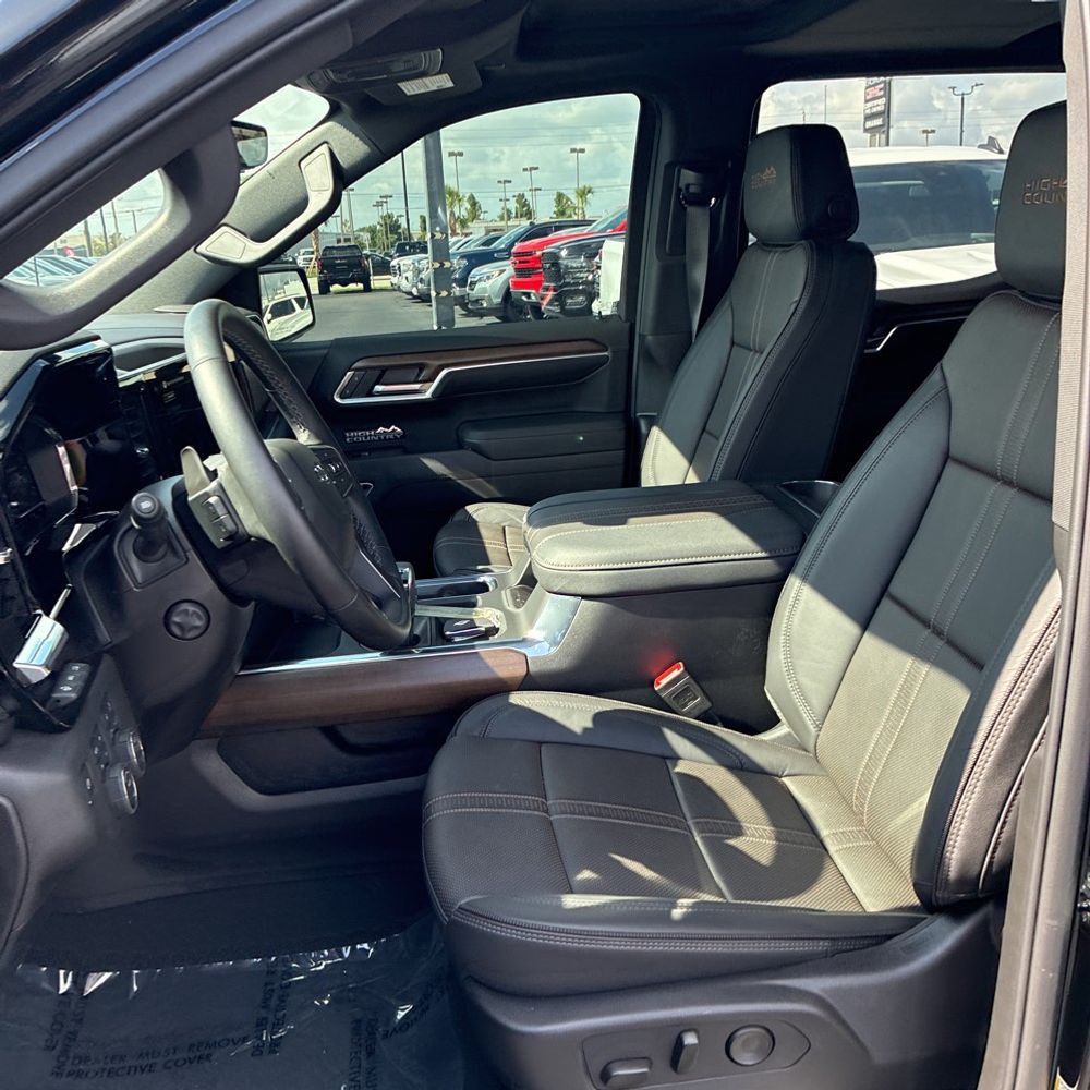 2025 Chevrolet Silverado 1500 High Country