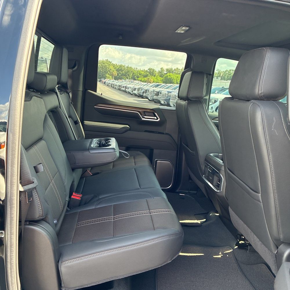 2025 Chevrolet Silverado 1500 High Country