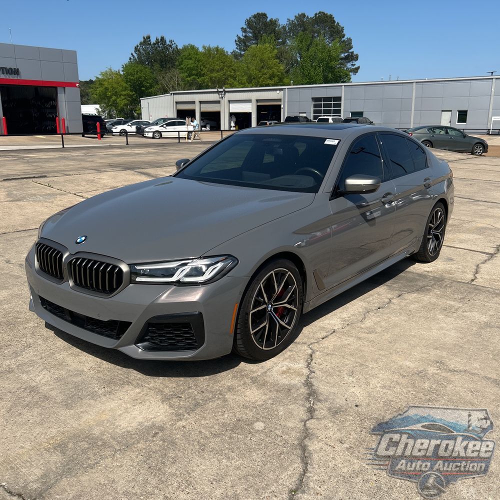 2022 BMW 5-Series M550xi