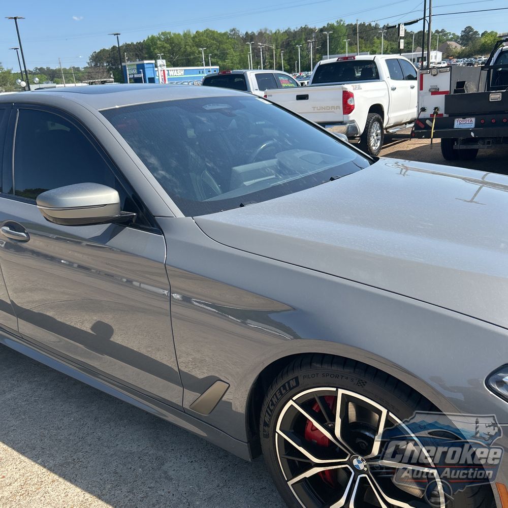 2022 BMW 5-Series M550xi