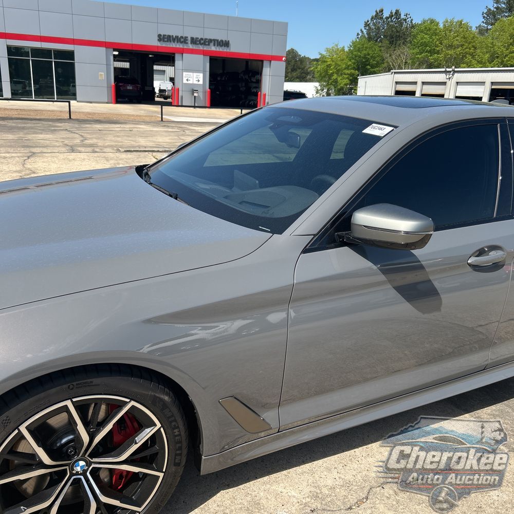 2022 BMW 5-Series M550xi