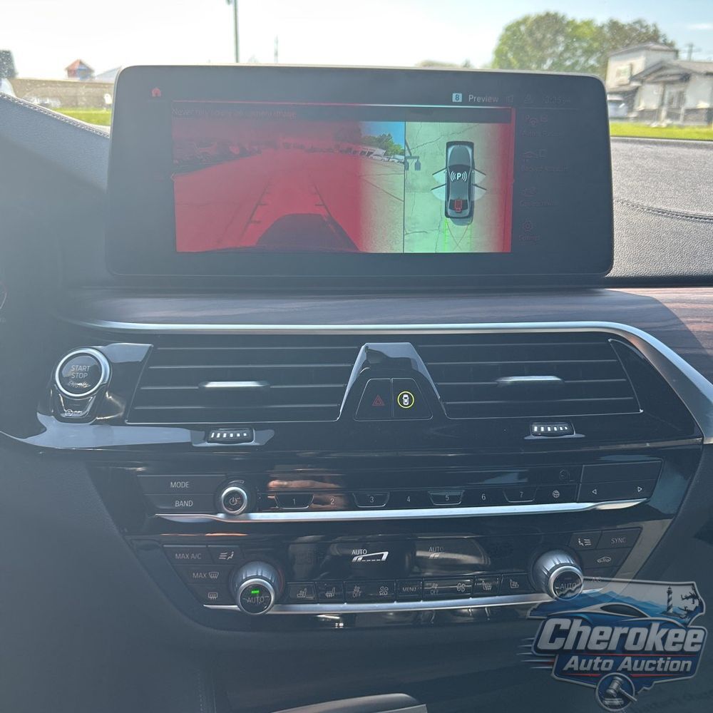 2022 BMW 5-Series M550xi