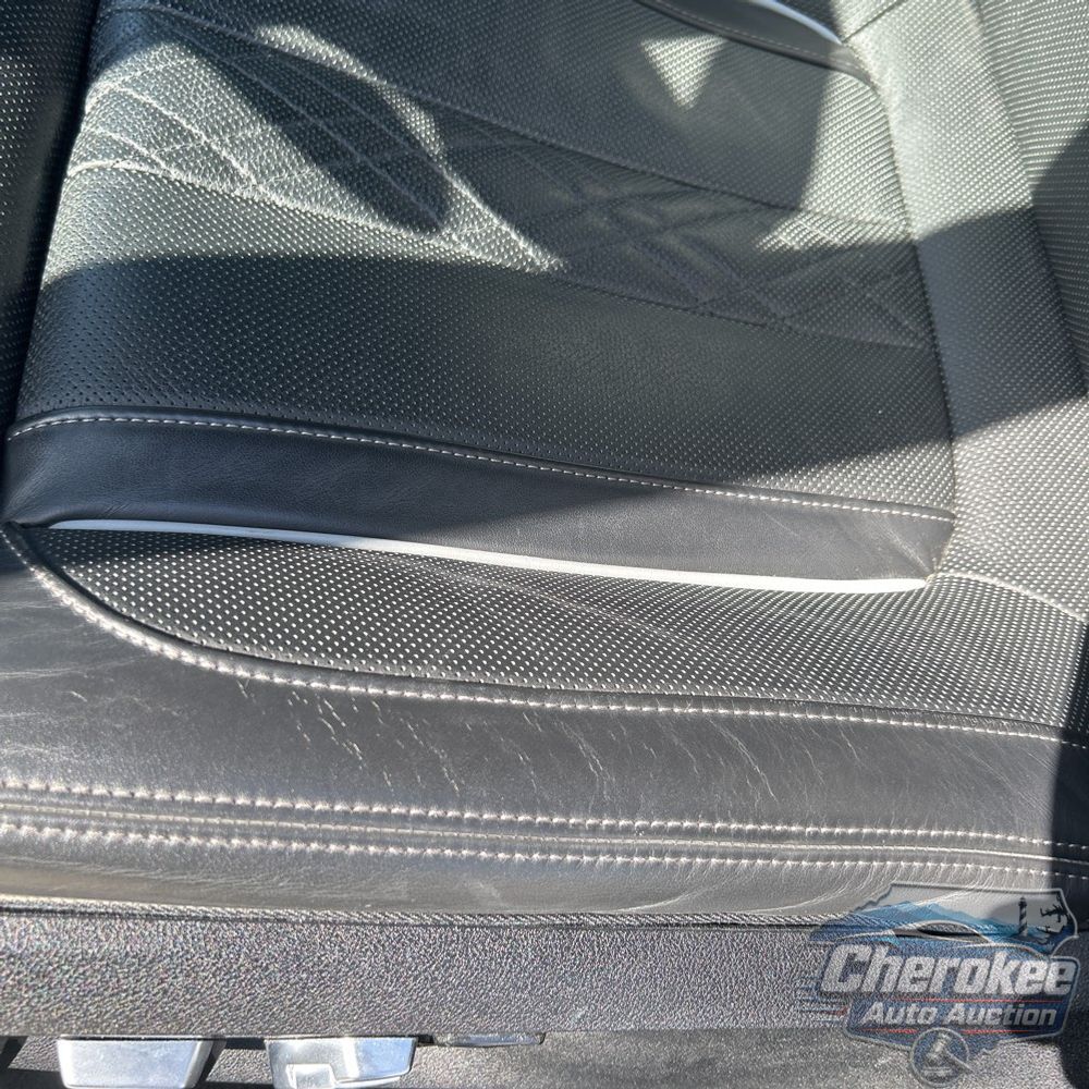 2022 BMW 5-Series M550xi