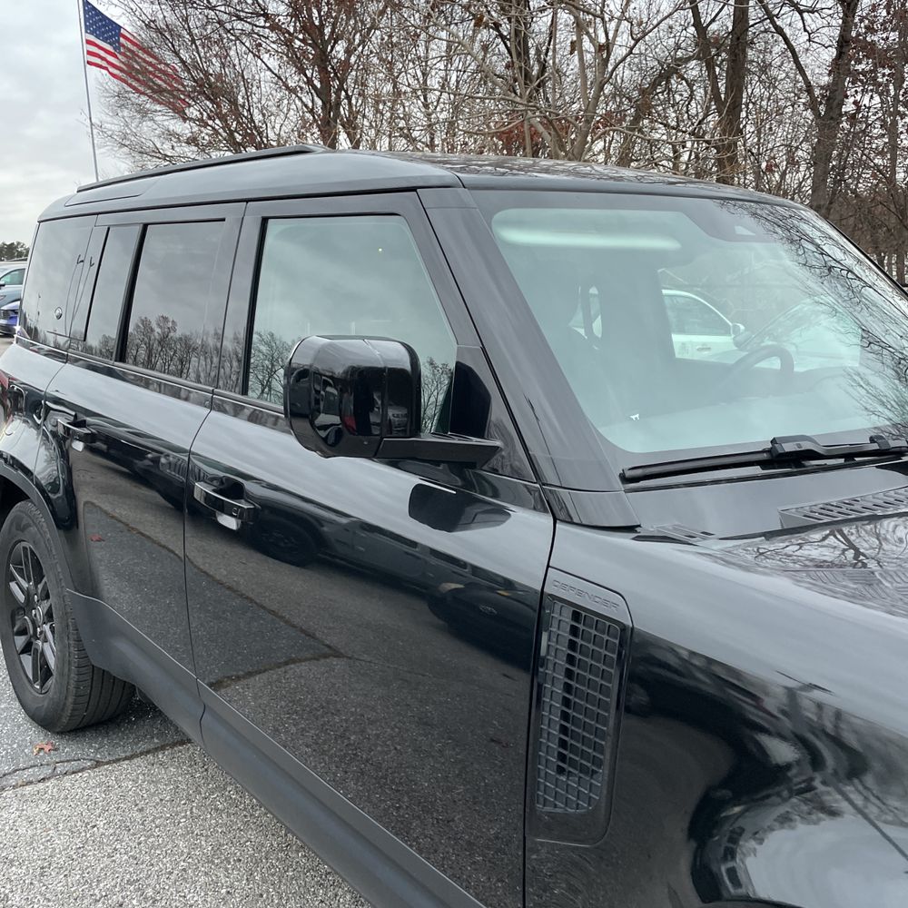 2024 Land Rover Defender 110 P300 S