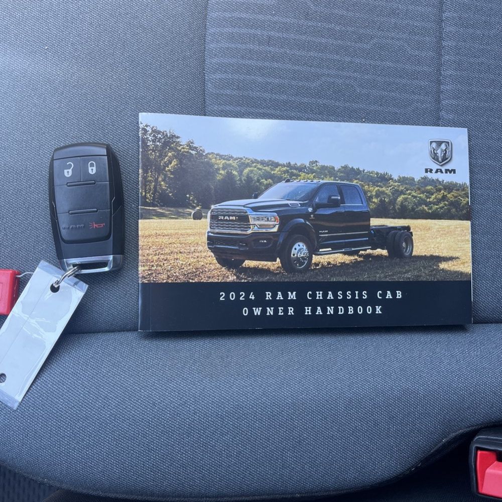 2024 Ram 3500 SLT