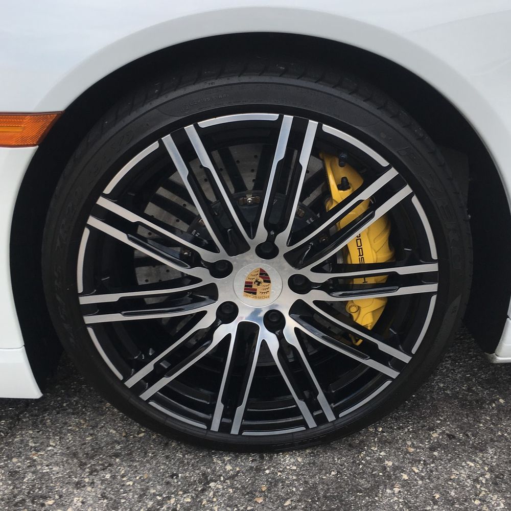 2015 Porsche 911 Carrera 4 Turbo S