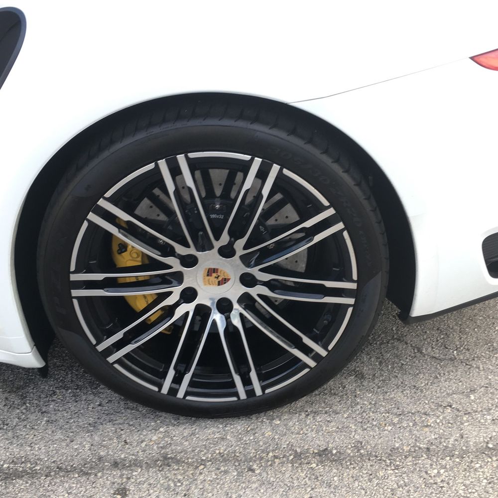 2015 Porsche 911 Carrera 4 Turbo S