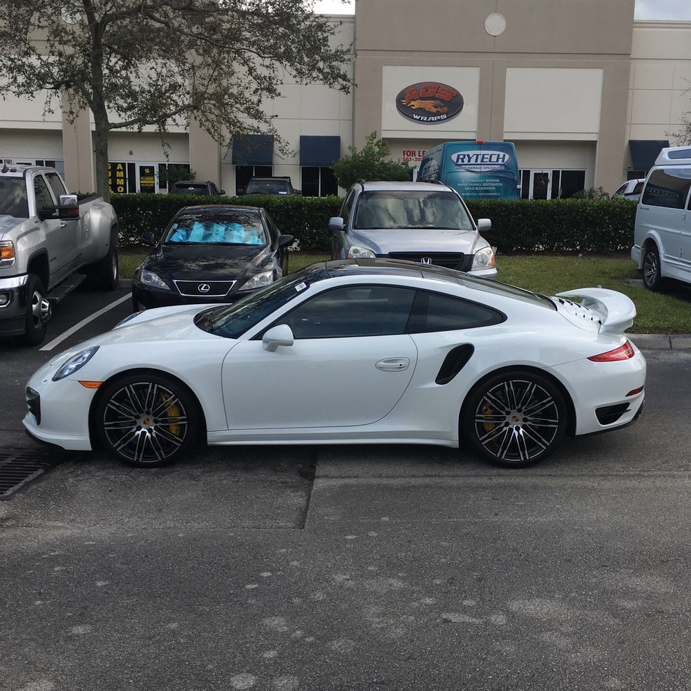 2015 Porsche 911 Carrera 4 Turbo S