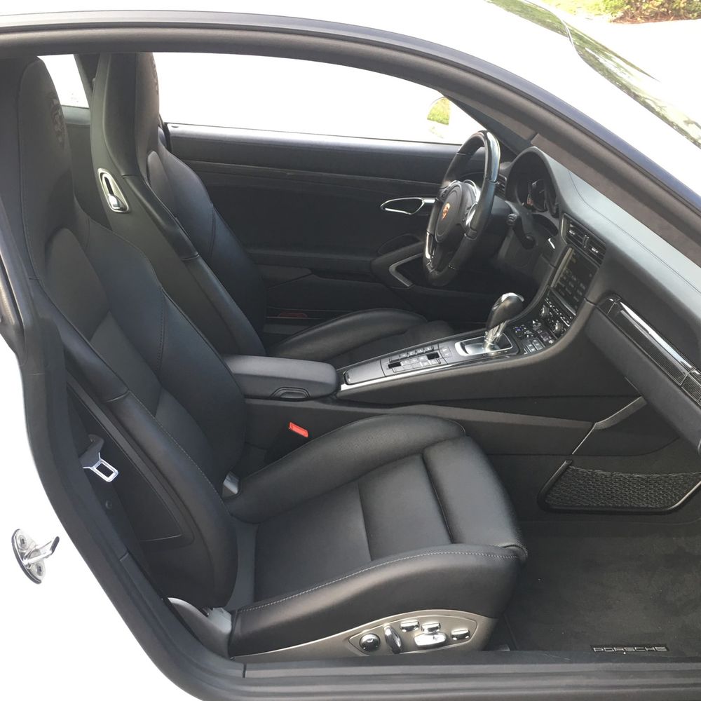 2015 Porsche 911 Carrera 4 Turbo S
