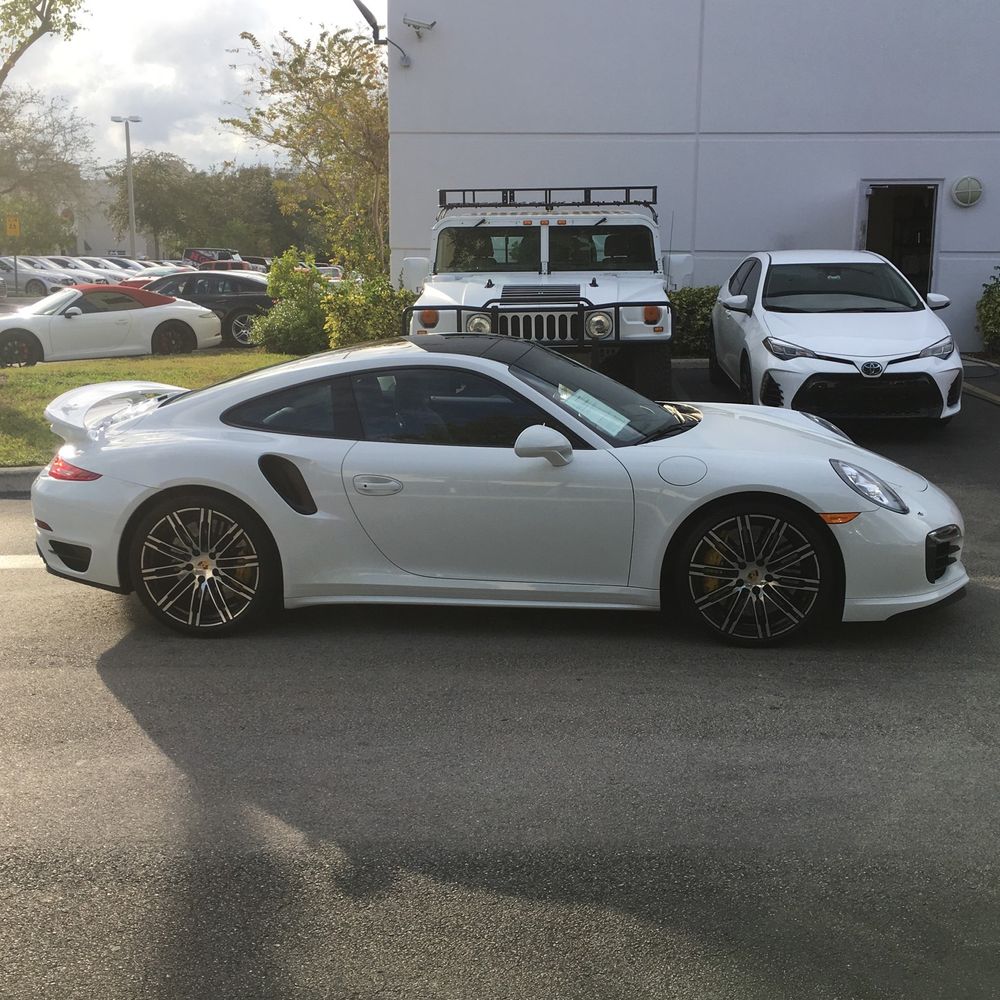 2015 Porsche 911 Carrera 4 Turbo S