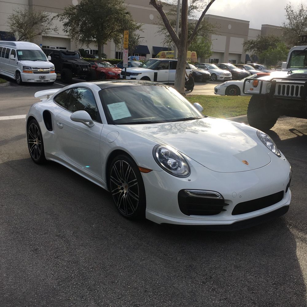 2015 Porsche 911 Carrera 4 Turbo S