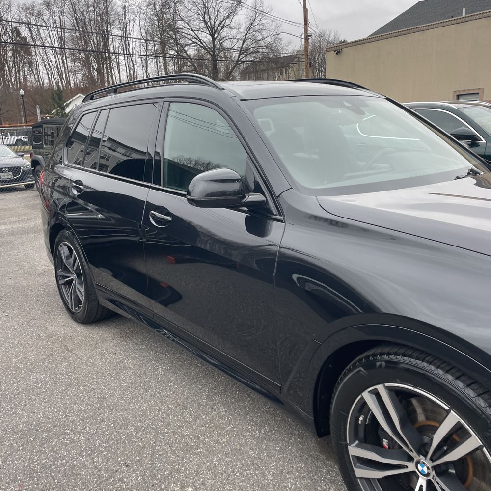 2022 BMW X7 M50i