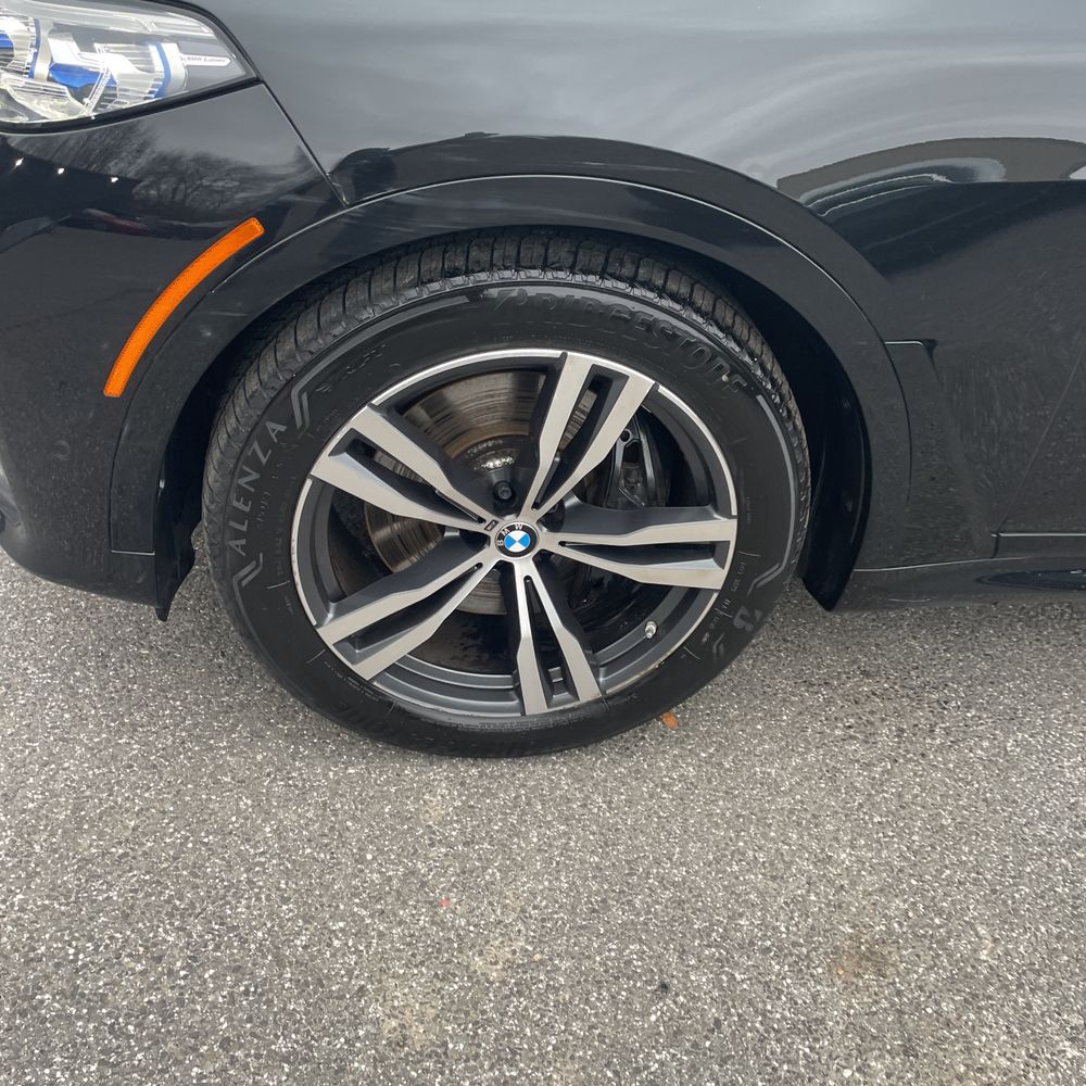 2022 BMW X7 M50i