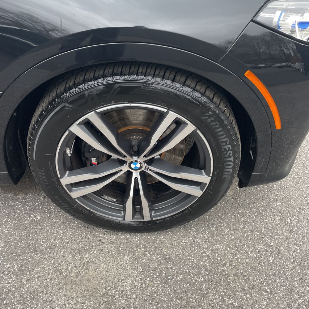 2022 BMW X7 M50i
