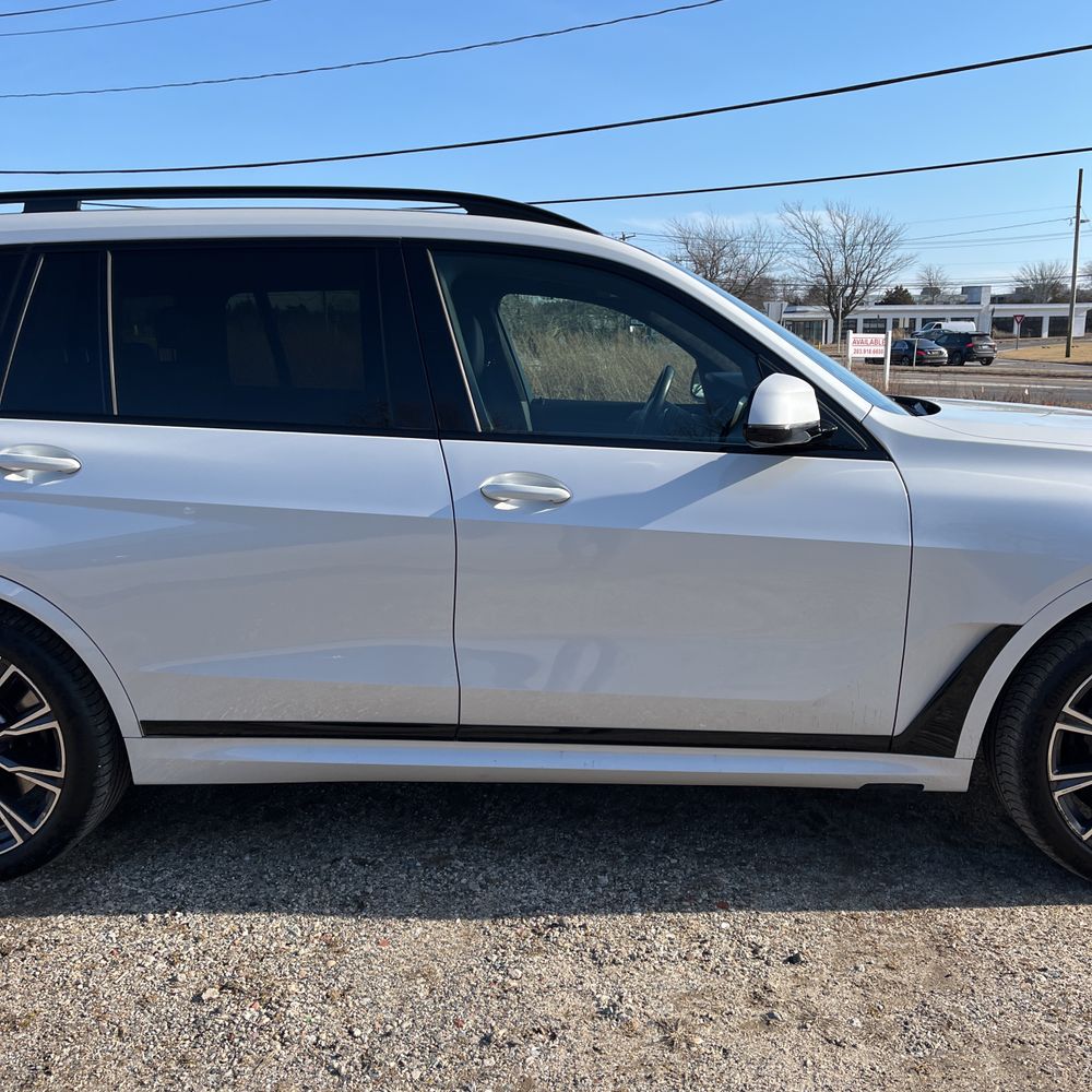 2022 BMW X7 M50i