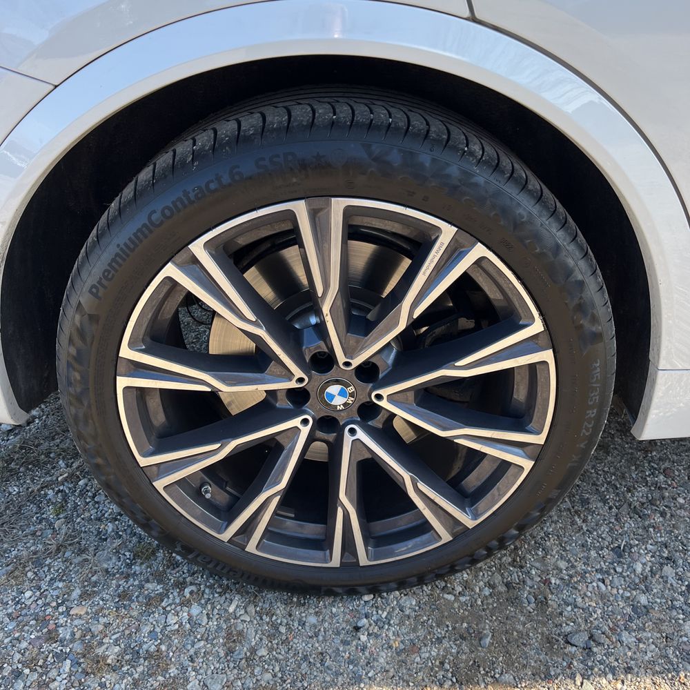 2022 BMW X7 M50i