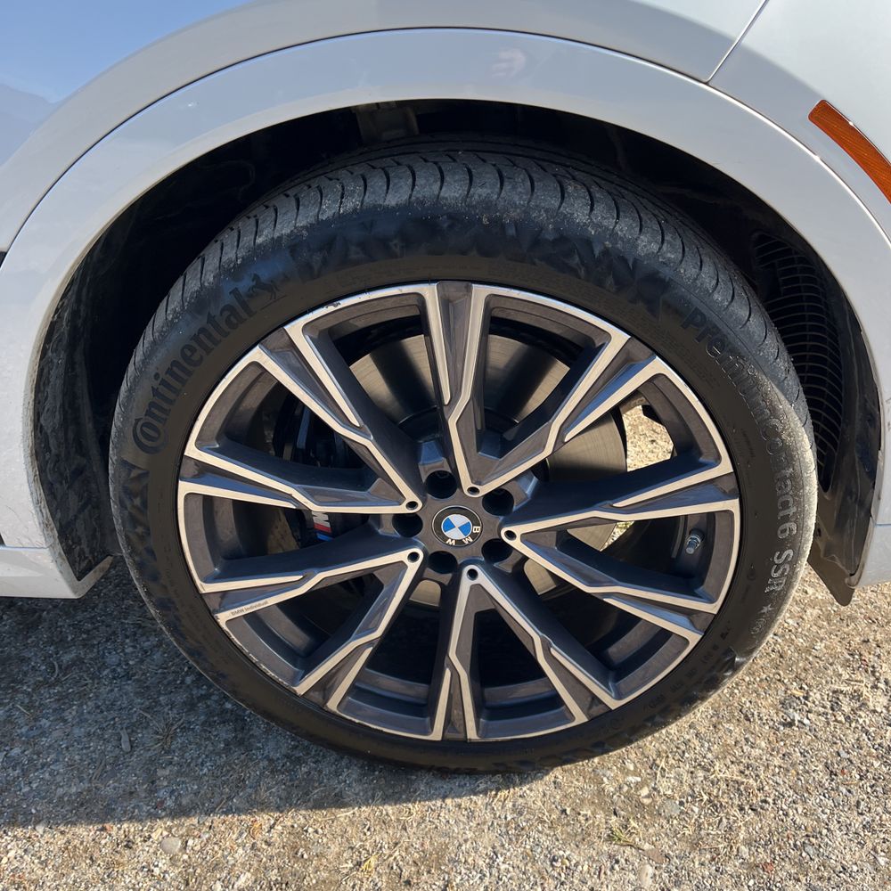 2022 BMW X7 M50i