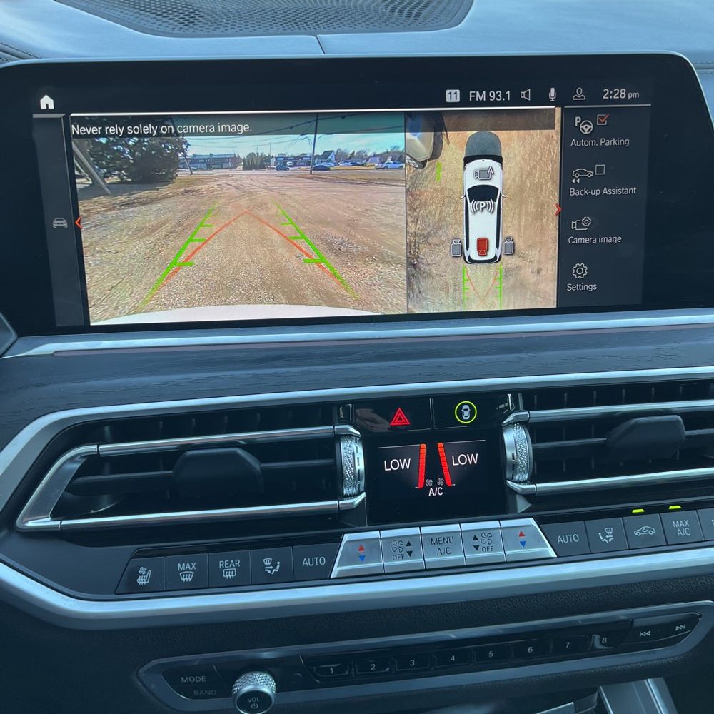 2022 BMW X7 M50i