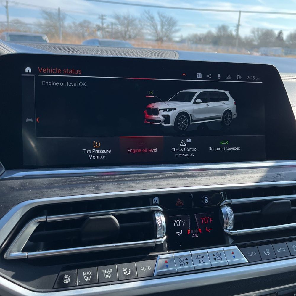 2022 BMW X7 M50i