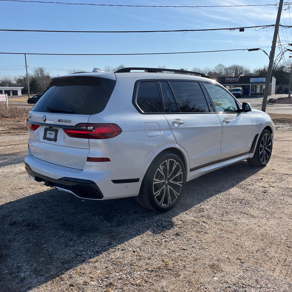 2022 BMW X7 M50i