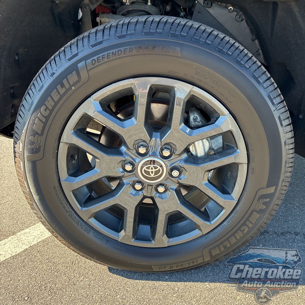 2023 Toyota Tundra Platinum HV