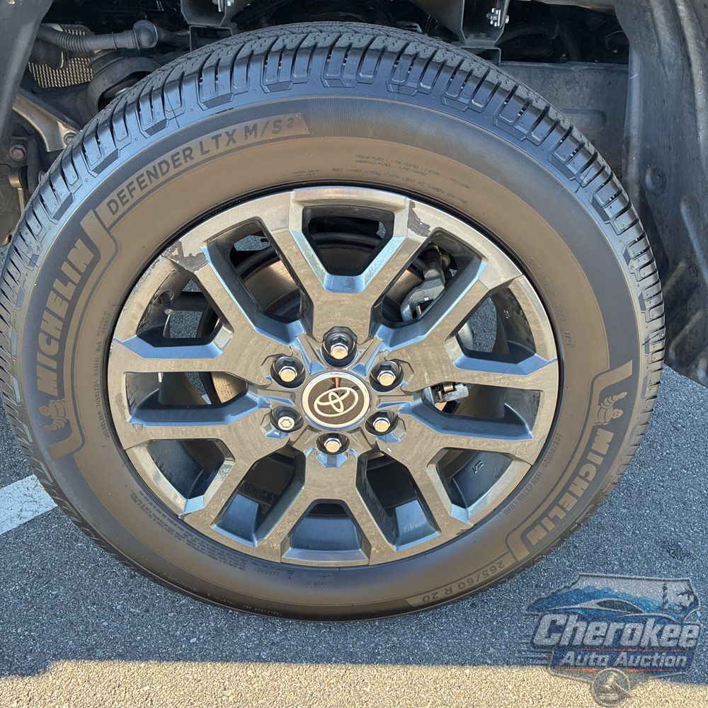 2023 Toyota Tundra Platinum HV